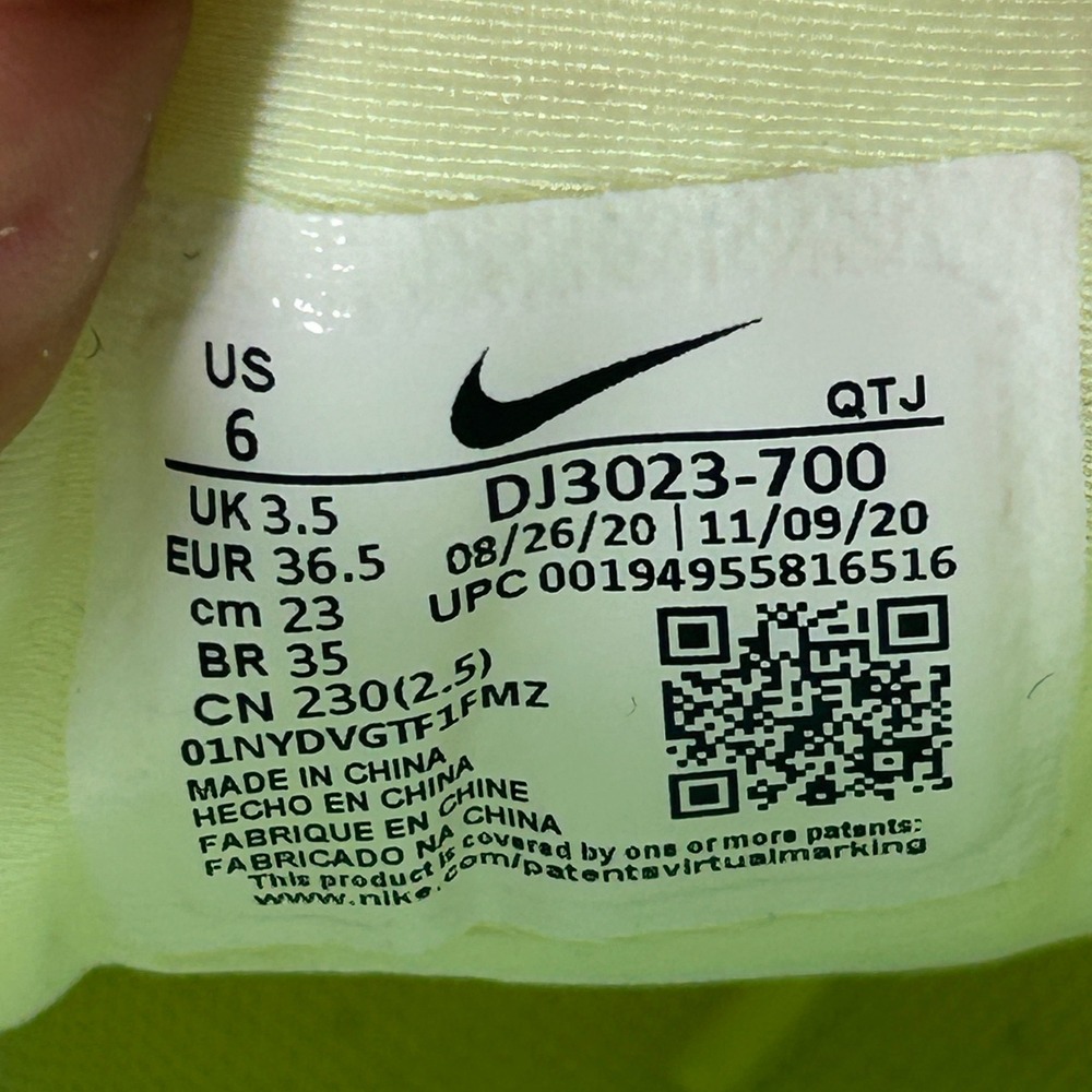 Nike Air VaporMax Plus Barely Volt Lime Ice DJ3023-700 Women Size 6 Running Shoe - Picture 5 of 8